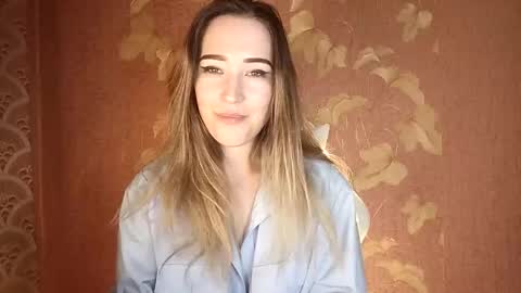 Awora Wolf online show from 09/18/25, 08:33