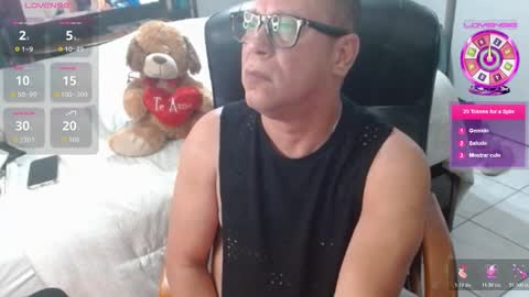 Snapshot of axel264 chatting on 02/15/26, 07:51 Alex online show from 02/15/26, 07:51