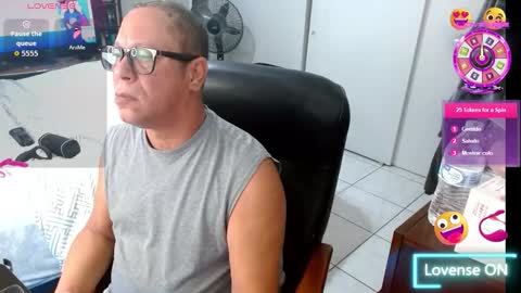 Snapshot of axel264 chatting on 02/27/26, 10:15 Alex online show from 02/27/26, 10:15