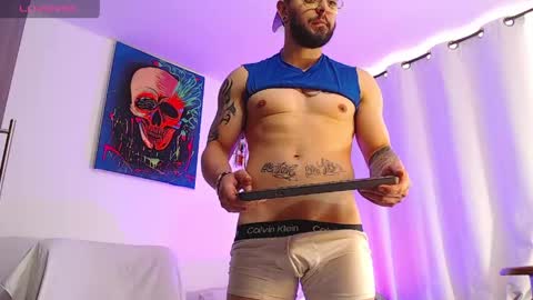 Snapshot of axel_7070 chatting on 04/29/26, 02:21 Independiente Model online show from 04/29/26, 02:21