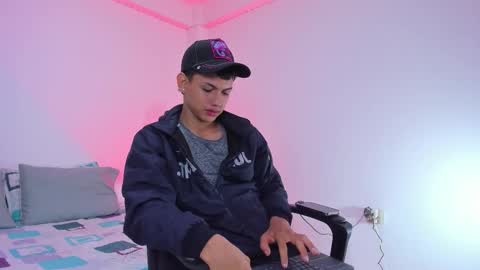 AXEL online show from 10/28/25, 11:36