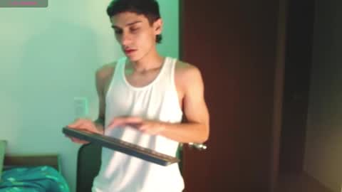 Snapshot of axel_davis_ chatting on 10/12/25, 03:38 axel davis  online show from 10/12/25, 03:38