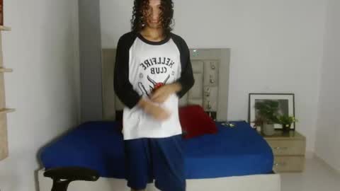 Axel online show from 12/20/25, 11:45