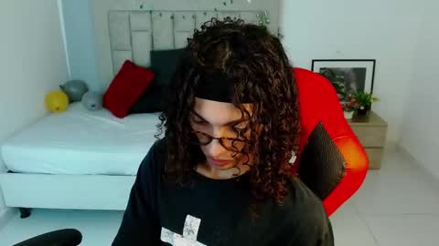 Axel online show from 01/12/26, 12:05