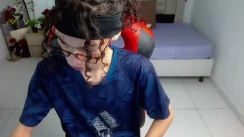Axel online show from 05/23/26, 01:33