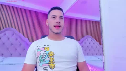 axel_grey_ online show from 03/28/26, 05:29