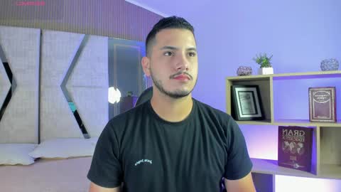 Snapshot of axel_grey_ chatting on 04/28/26, 12:32 axel_grey_ online show from 04/28/26, 12:32