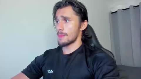 Axel online show from 09/23/25, 10:24