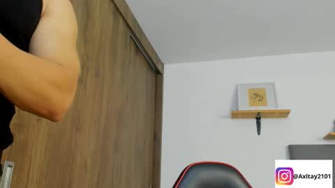 INDEPENDENT MODEL  online show from 03/28/26, 02:55