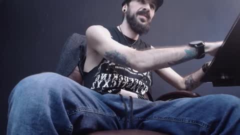 AxelColton online show from 02/05/25, 10:08