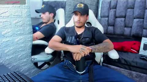 Axell Cross2 online show from 02/20/25, 07:41