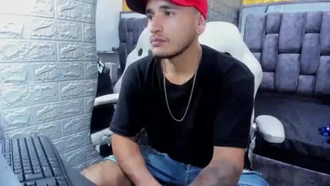 Axell Cross2 online show from 02/26/25, 02:26