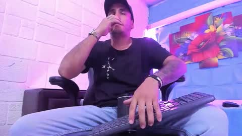 Axell Cross2 online show from 10/02/25, 12:39