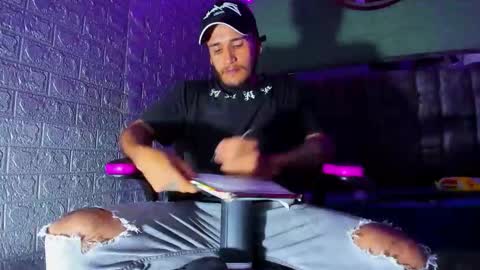 Axell Cross2 online show from 12/18/25, 07:53