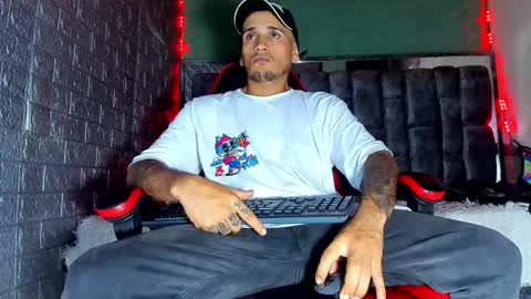 Axell Cross2 online show from 04/09/26, 02:00