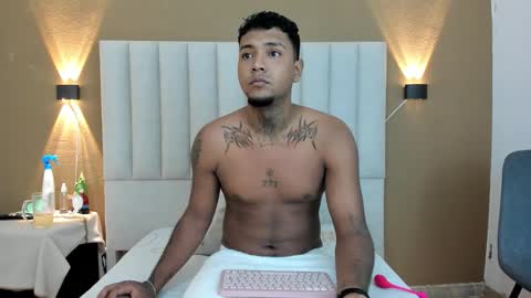 Axell online show from 03/22/26, 09:45