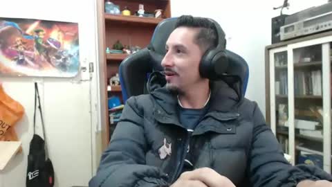 Snapshot of axell_rosee chatting on 05/11/26, 03:07 Axel Rose online show from 05/11/26, 03:07