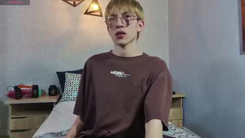 axell_stone online show from 06/10/26, 09:25