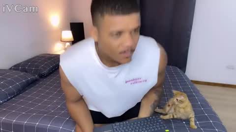 Snapshot of axelldasilva chatting on 03/09/25, 12:10 AXEL DA SILVA online show from 03/09/25, 12:10