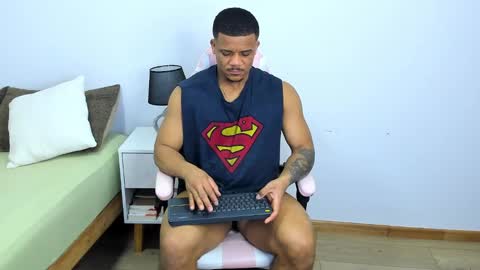 Snapshot of axelldasilva chatting on 09/14/25, 12:21 AXEL DA SILVA online show from 09/14/25, 12:21