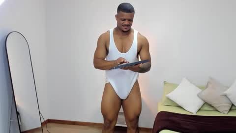 Snapshot of axelldasilva chatting on 02/01/26, 08:40 AXEL DA SILVA online show from 02/01/26, 08:40