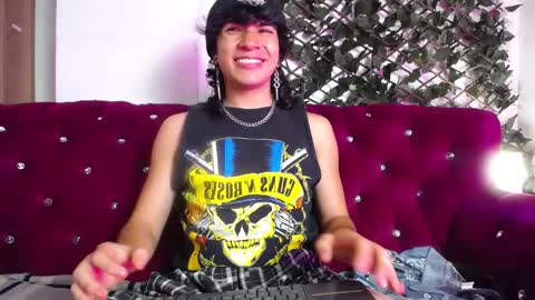 Snapshot of axellkush chatting on 02/12/25, 06:40 AxellKush online show from 02/12/25, 06:40