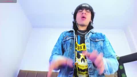 Snapshot of axellkush chatting on 02/13/25, 09:30 AxellKush online show from 02/13/25, 09:30