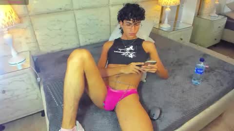 Snapshot of axelrushh chatting on 05/31/26, 07:37 AxelRushh online show from 05/31/26, 07:37