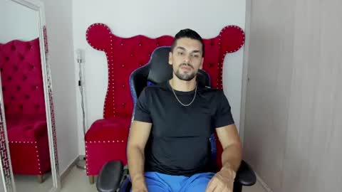 Snapshot of axelwinters_ chatting on 06/24/26, 09:58 Axel online show from 06/24/26, 09:58