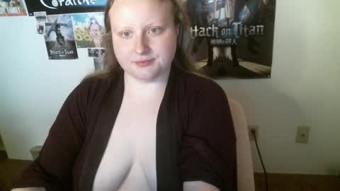 Snapshot of axisgray chatting on 05/18/26, 04:18 Axis Gray online show from 05/18/26, 04:18