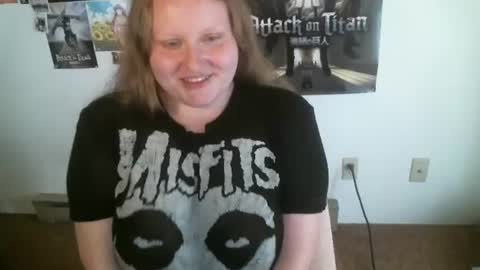 Snapshot of axisgray chatting on 06/20/26, 08:11 Axis Gray online show from 06/20/26, 08:11