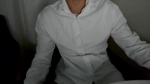 Axl online show from 09/19/25, 08:31