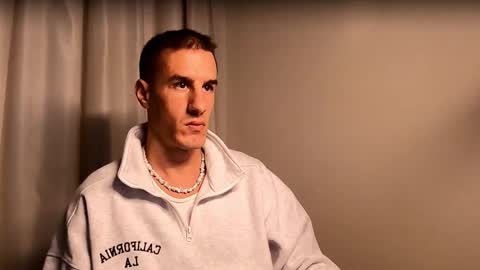 Axl online show from 09/25/25, 12:36