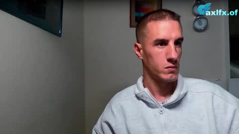 Axl online show from 10/09/25, 10:08