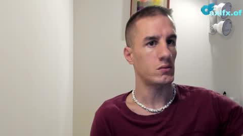 Axl online show from 10/28/25, 10:34