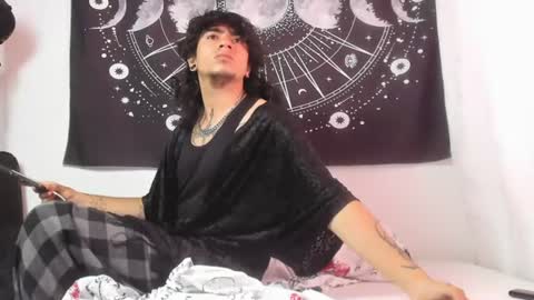 Snapshot of axl_kush_ chatting on 06/23/26, 03:21 Axel Kush online show from 06/23/26, 03:21