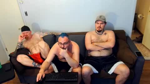 Snapshot of axledom chatting on 02/26/25, 11:59 Axledom online show from 02/26/25, 11:59