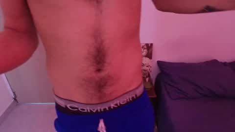 AXXXEL online show from 10/17/25, 08:44