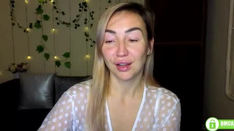 Jully online show from 12/04/25, 06:49