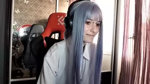 Snapshot of ayannapoellinetz chatting on 09/11/25, 07:52 Eva online show from 09/11/25, 07:52