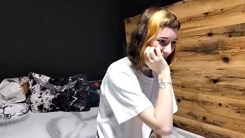 Snapshot of ayannapoellinetz chatting on 10/06/25, 04:32 Eva online show from 10/06/25, 04:32