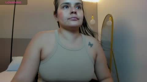 Alyda Jaramillo online show from 07/15/26, 07:08