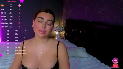  Ayla Demir  online show from 12/20/25, 12:01