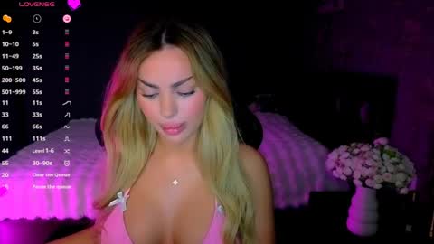  Ayla Demir  online show from 04/15/26, 08:53