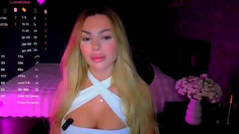  Ayla Demir  online show from 04/16/26, 08:53