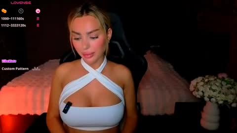  Ayla Demir  online show from 07/06/26, 08:11