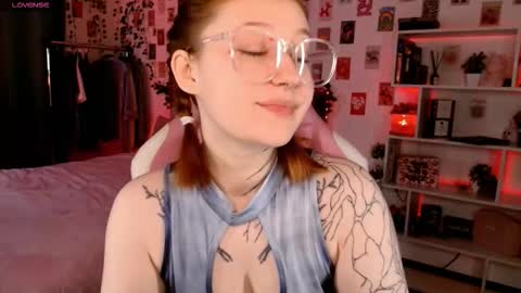 Ayla hill online show from 10/05/25, 03:16