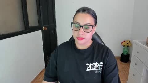 SandyMODELINDEPENDIENT online show from 10/17/25, 01:46