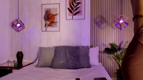 Ayleen online show from 09/11/25, 12:05