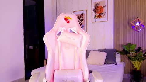 Ayleen online show from 02/16/26, 12:45